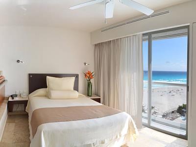Sunset Royal 5* Cancún